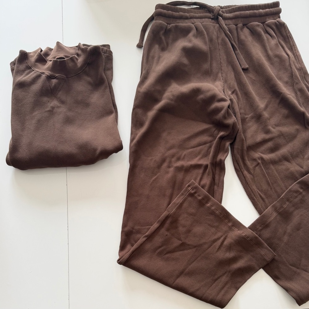 DAILY DRILLS Brown THERMAL SET m/l size for both! SOLD OUT